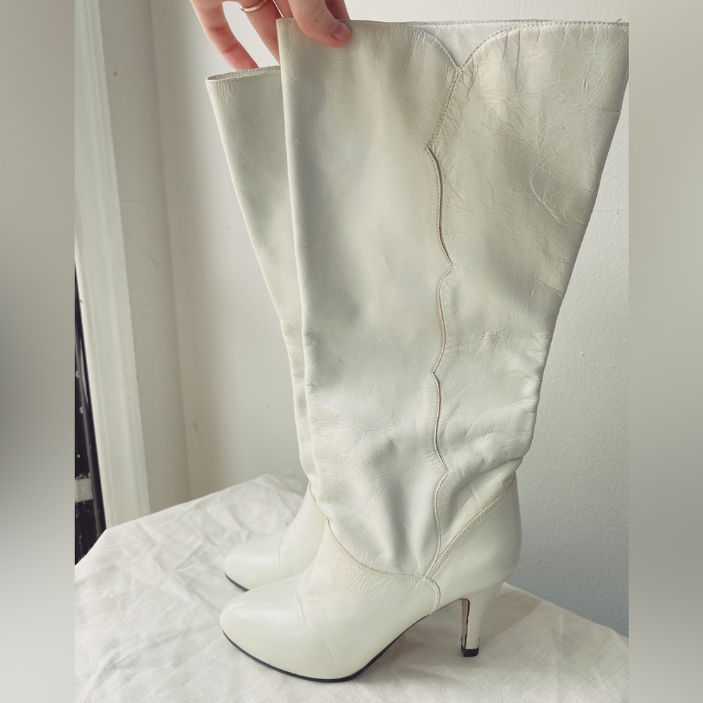 Nine West Q Jocelyn knee high vintage white leather boots | 5.5 | stiletto heel